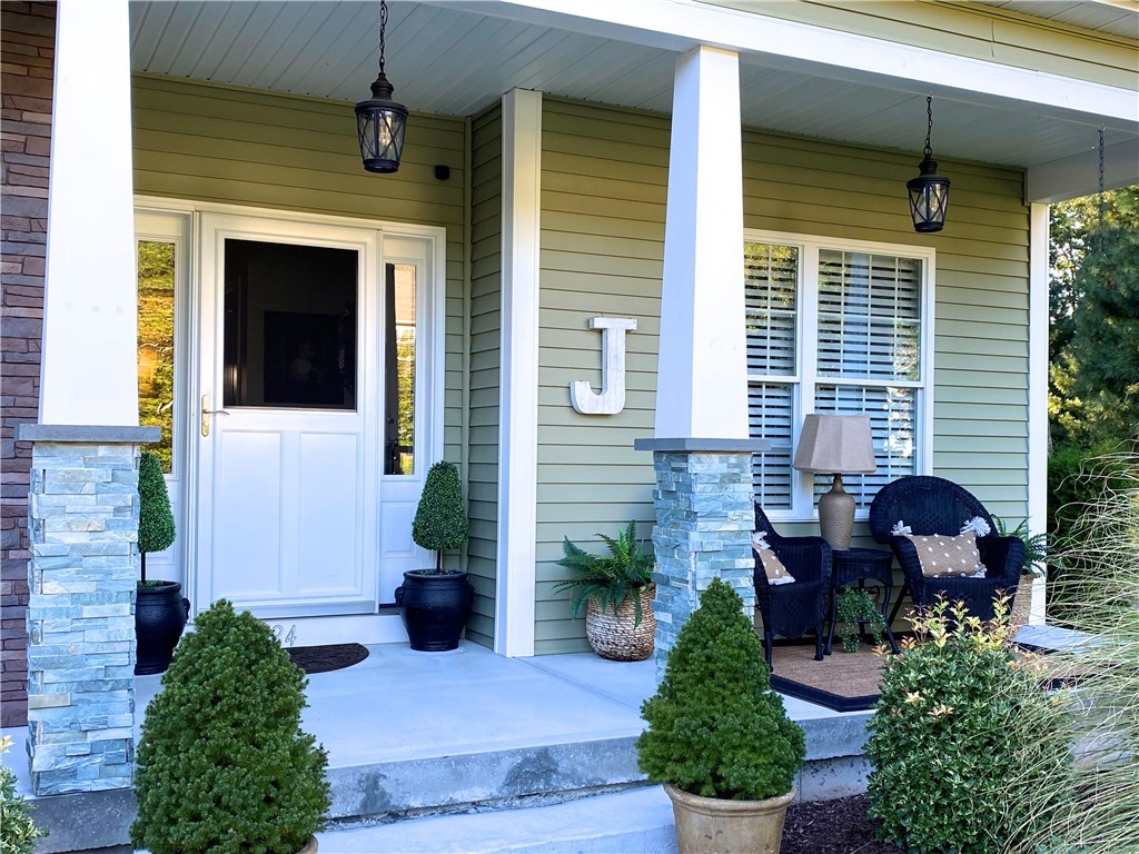 24 Crest Circle Smithfield, RI 02917 - Photo 3 of 44