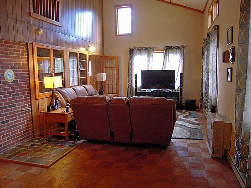 24 River Road Tenants Harbor, ME 04860 - Photo 11 of 14 Living Room. Spacious living room...