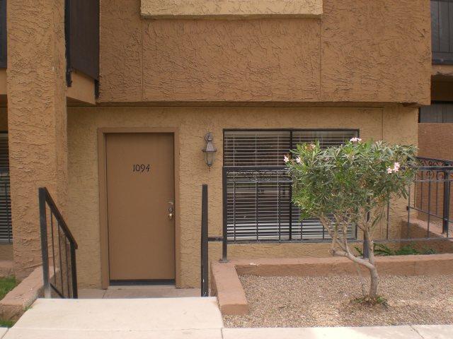5425 East Thomas Road, Unit 1094 Phoenix, AZ 85018 - Photo 1 of 5 FRONT