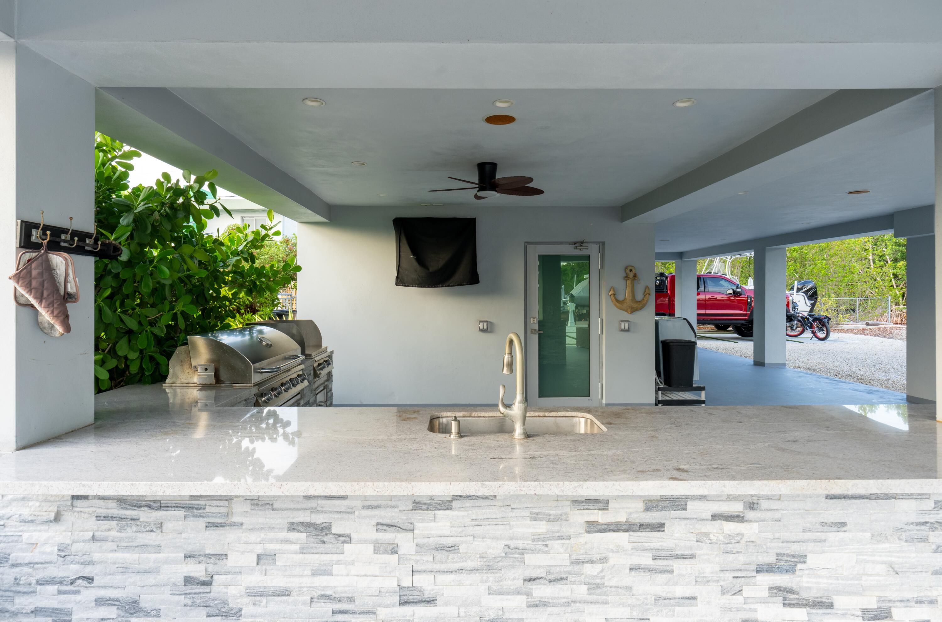 475 Bahia Honda Road Key Largo, FL 33037 - Photo 36 of 134 DSC07133-HDR
