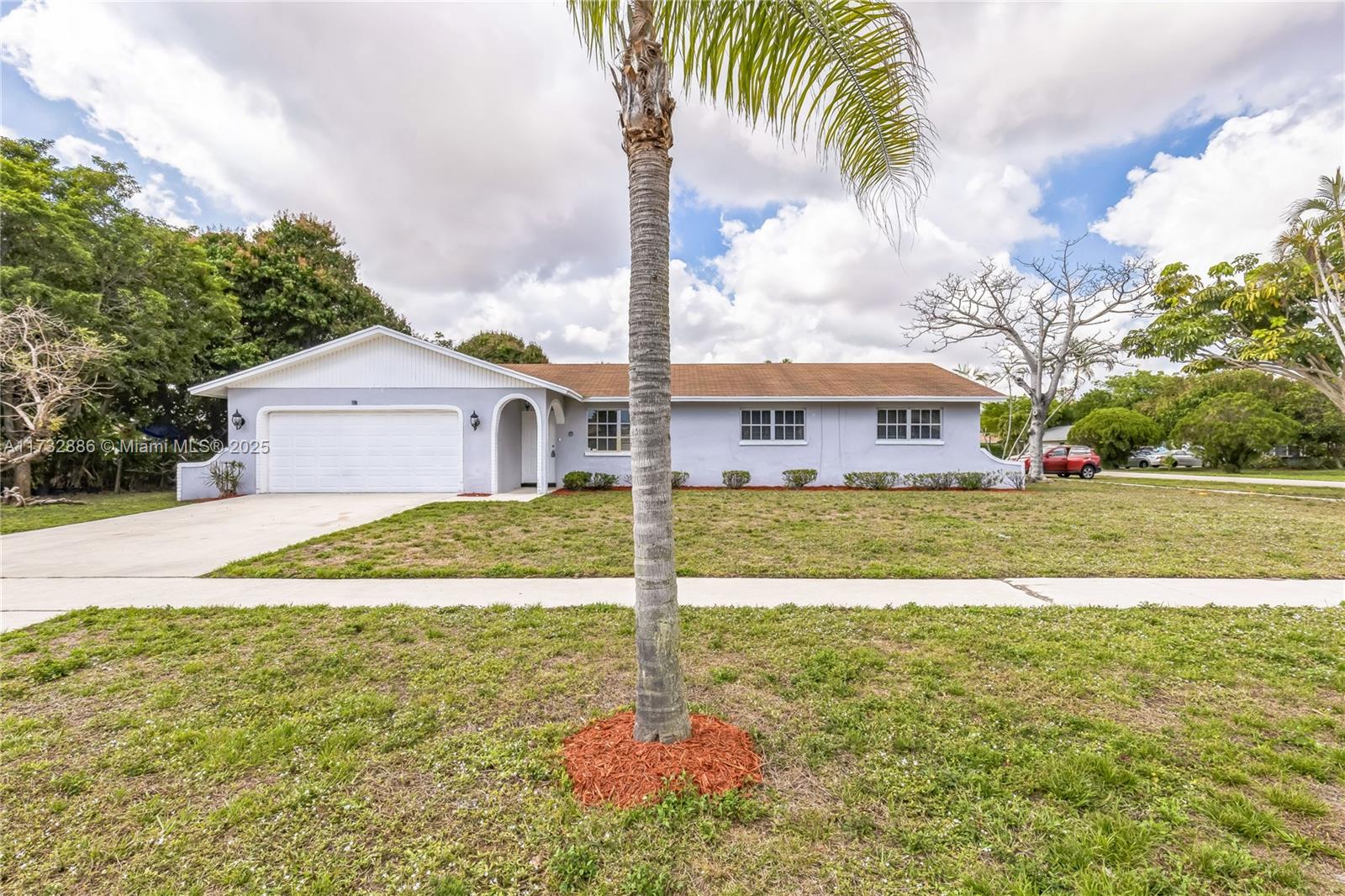 580 Snapper Way Delray Beach, FL 33445 - Photo 1 of 17 Gallery Image 1