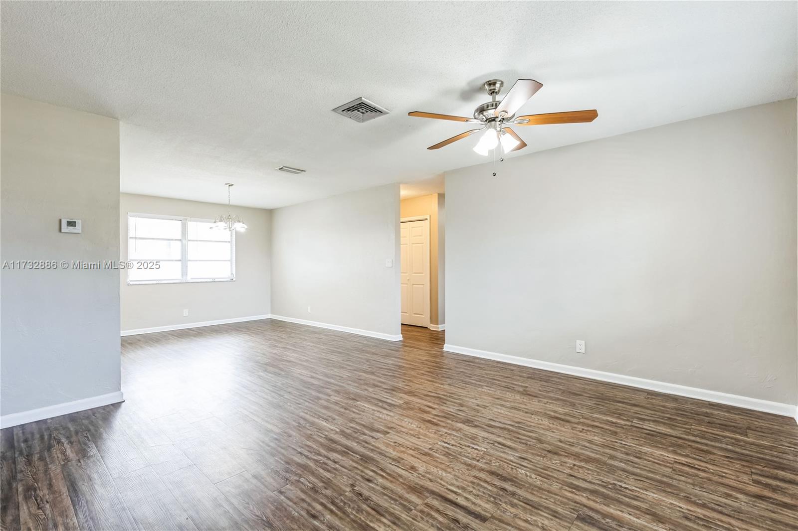 580 Snapper Way Delray Beach, FL 33445 - Photo 4 of 17 Gallery Image 4