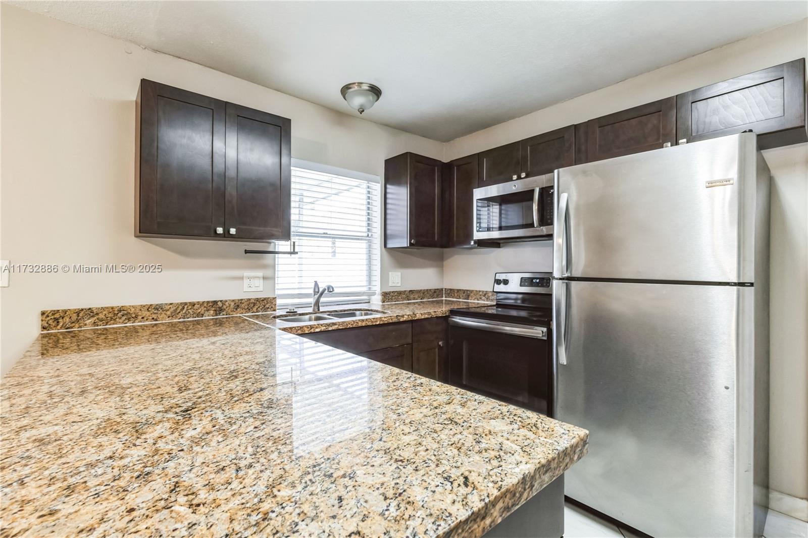 580 Snapper Way Delray Beach, FL 33445 - Photo 5 of 17 Gallery Image 5