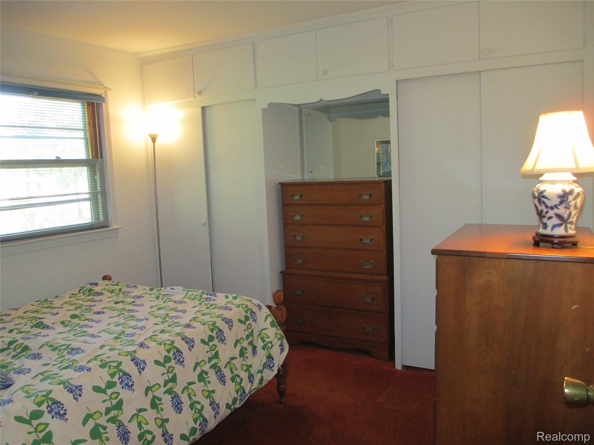 22535 Beech Road Southfield, MI 48033 - Photo 13 of 32 IMG_3135.JPG