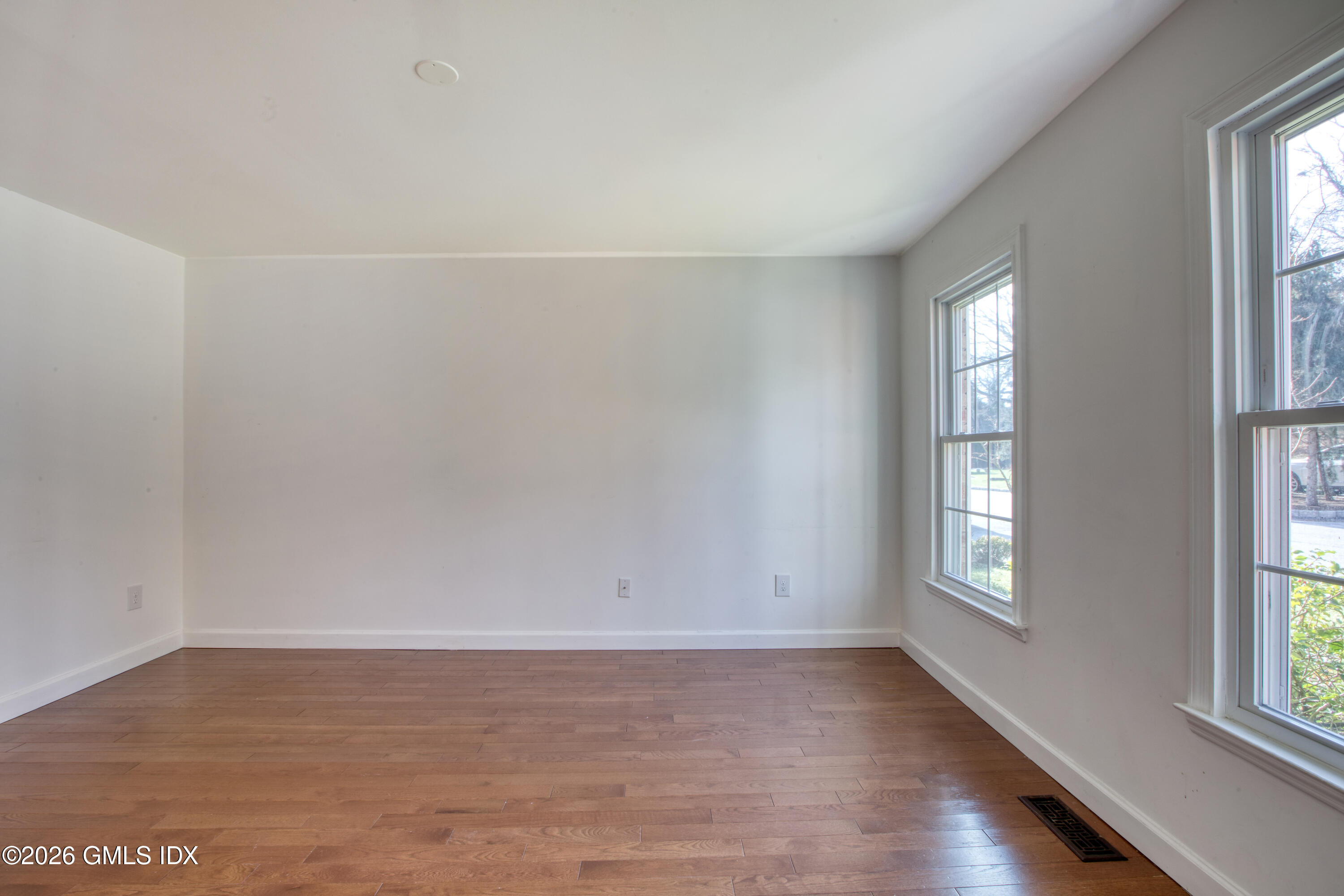 9 Georgetowne North, Unit 9 Greenwich, CT 06830 - Photo 4 of 33 864A2835-5