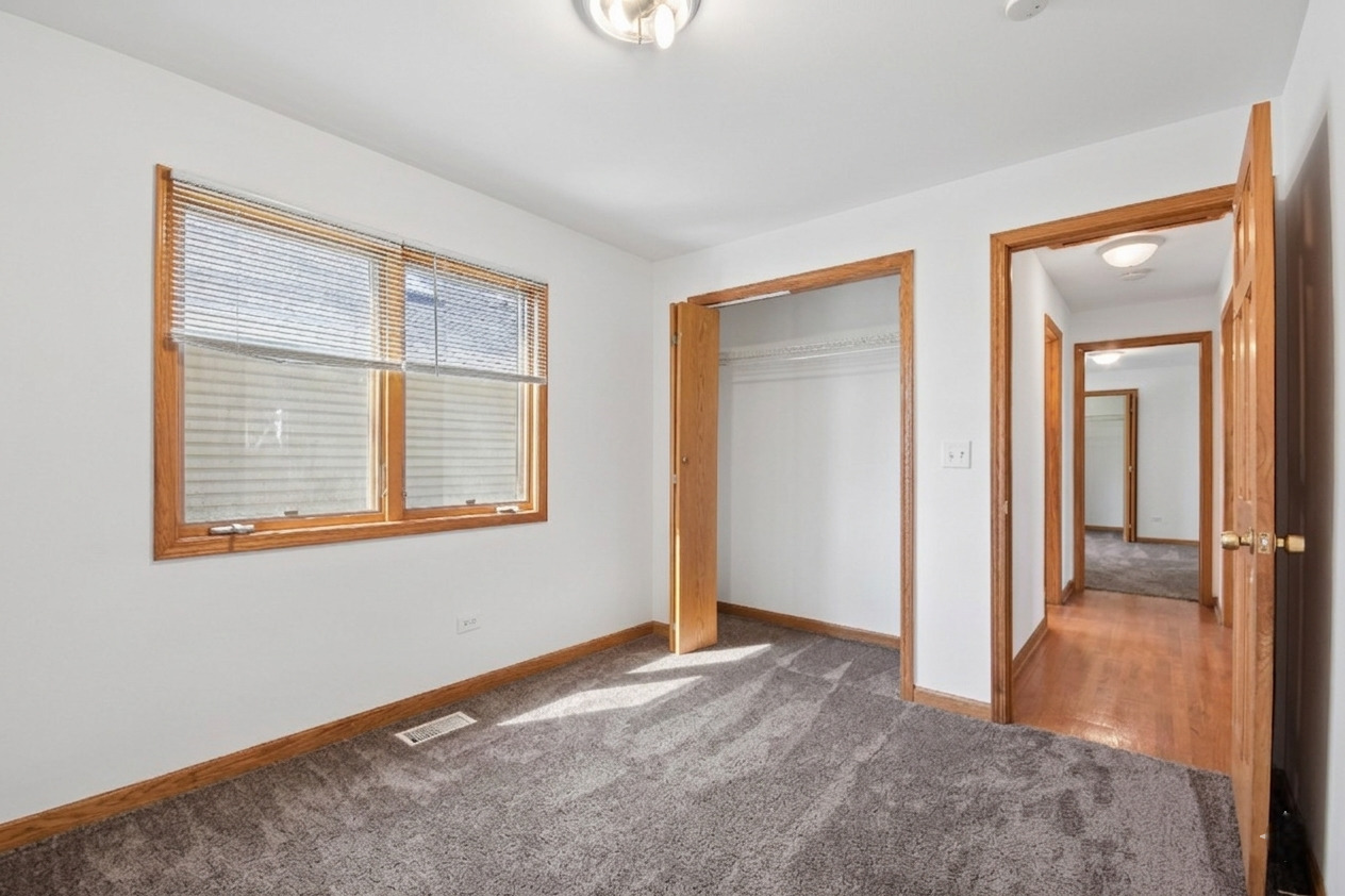 303 Bruce Road Lockport, IL 60441 - Photo 11 of 16