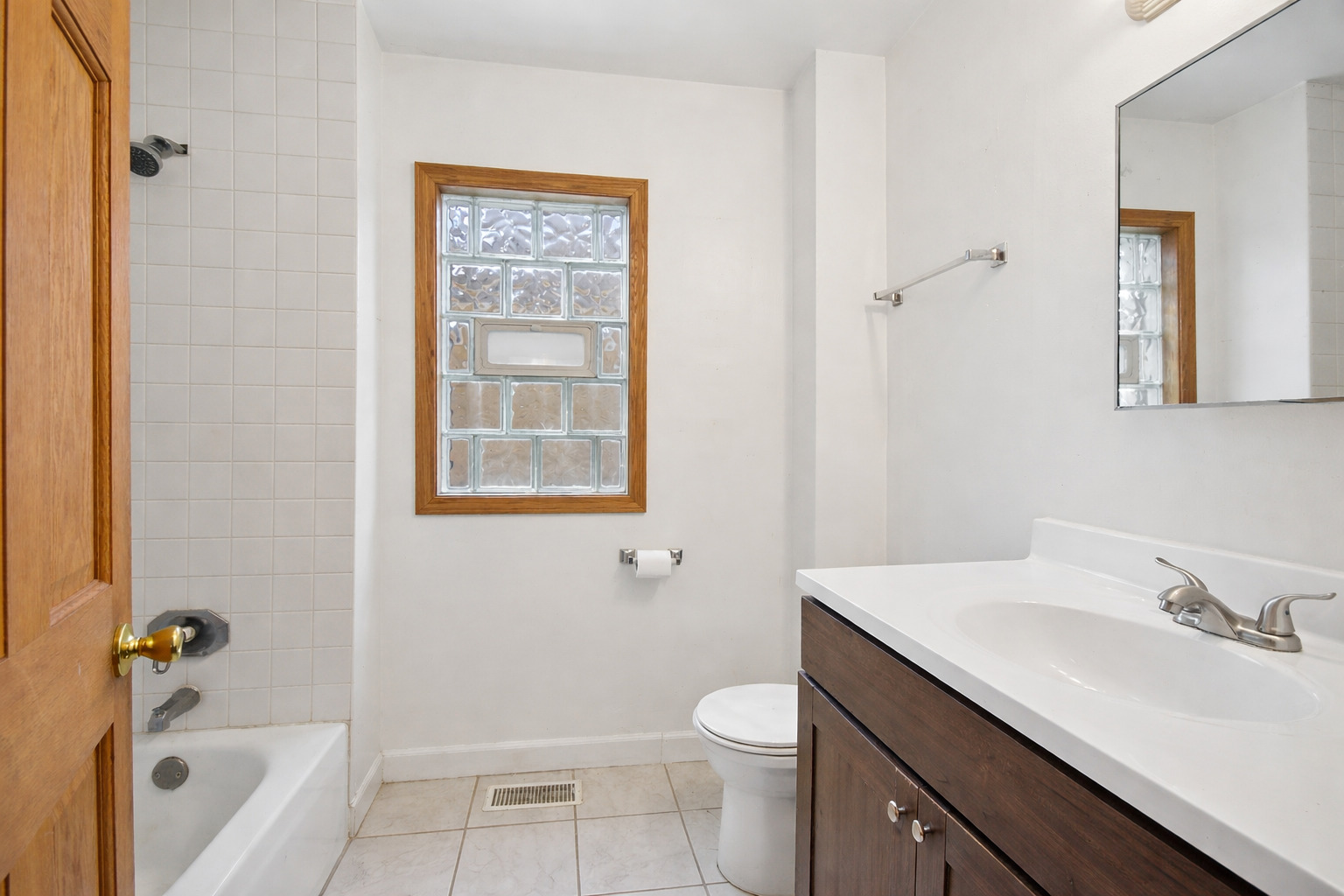 303 Bruce Road Lockport, IL 60441 - Photo 10 of 16