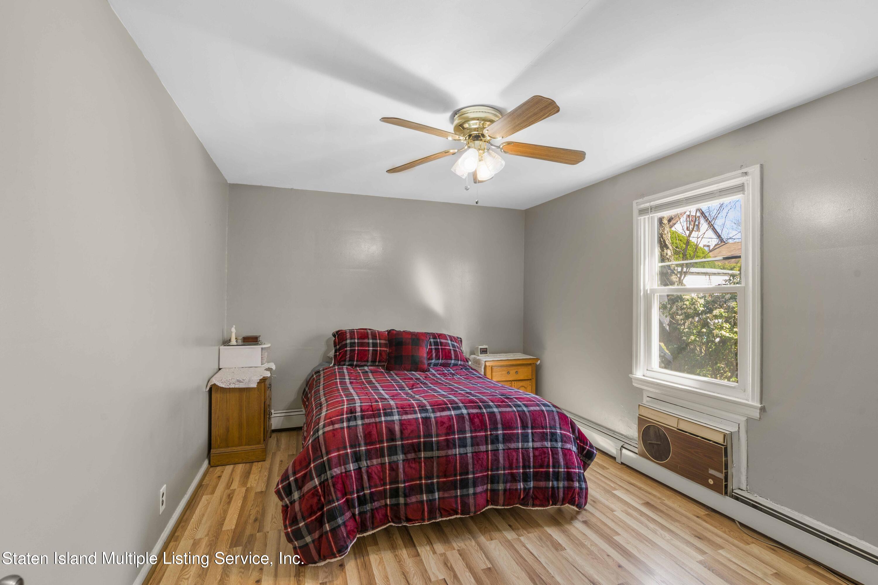 109 Governor Road Staten Island, NY 10314 - Photo 10 of 30 DSC08918