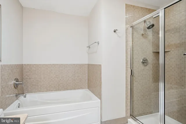 $5,250 | 2125 14th Street Northwest, Unit 304W, Washington, DC 20009