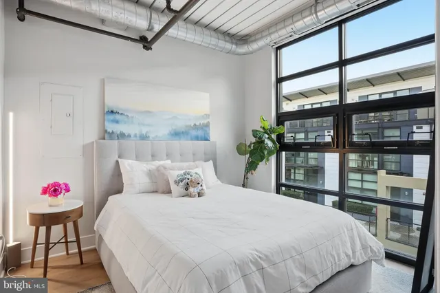 $5,250 | 2125 14th Street Northwest, Unit 304W, Washington, DC 20009