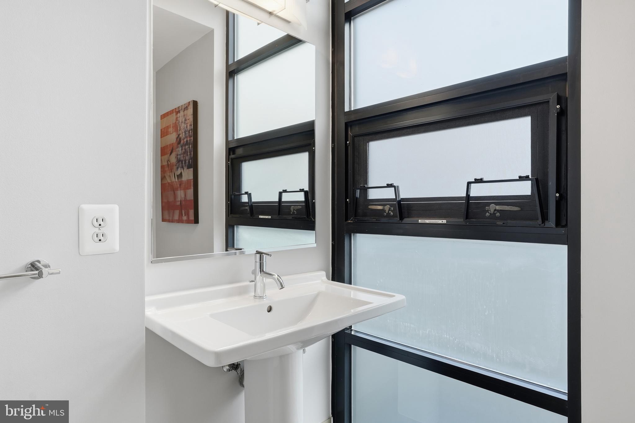 2125 14th Street Northwest, Unit 304W Washington, DC 20009 - Photo 21 of 29