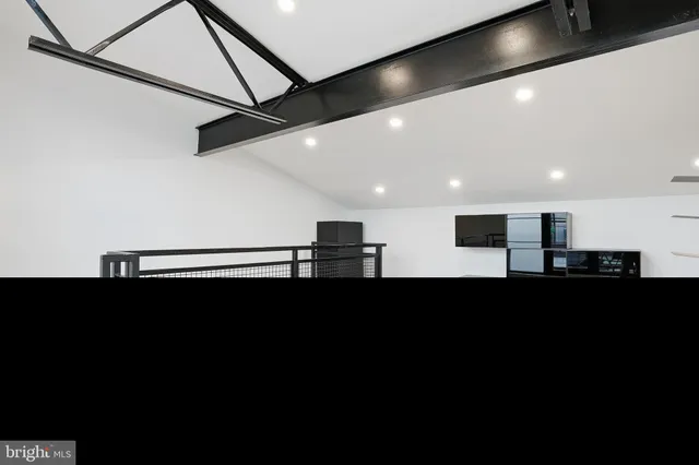 $5,250 | 2125 14th Street Northwest, Unit 304W, Washington, DC 20009