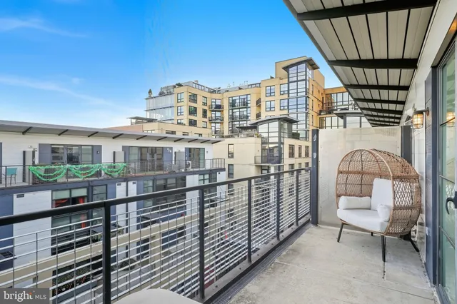 $5,250 | 2125 14th Street Northwest, Unit 304W, Washington, DC 20009