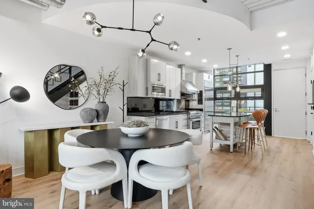 $5,250 | 2125 14th Street Northwest, Unit 304W, Washington, DC 20009