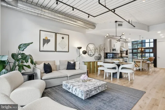 $5,250 | 2125 14th Street Northwest, Unit 304W, Washington, DC 20009