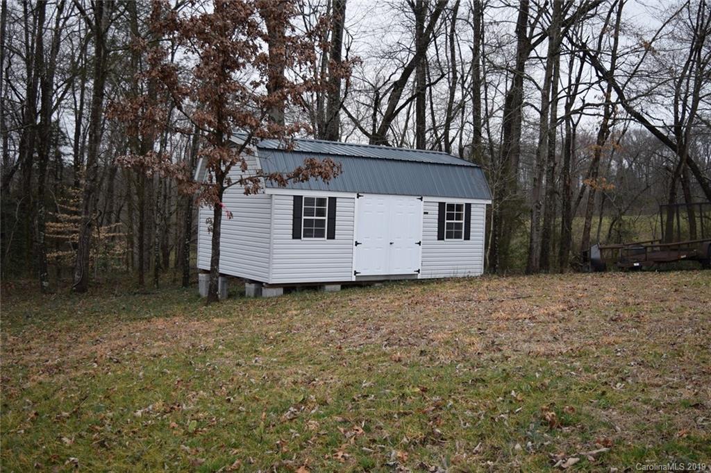 3317 Jennings Road Union Grove, NC 28689 - Photo 5 of 31 Gallery Image 5