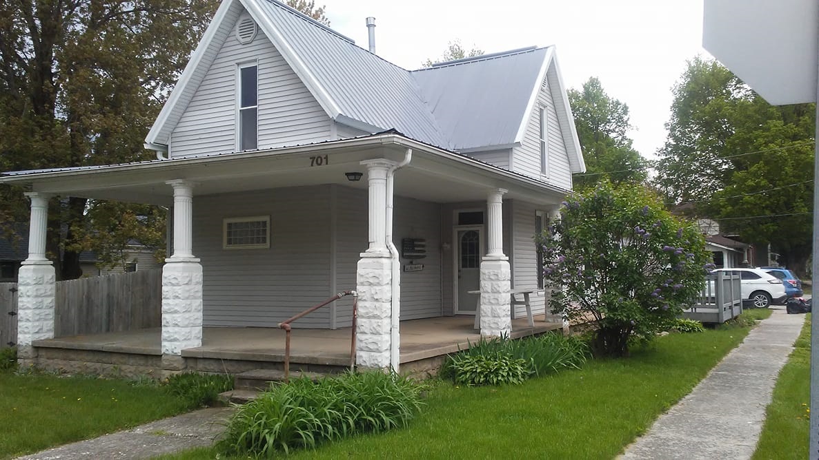 701 East Rochester Street Akron, IN 46910 - Photo 1 of 13 Gallery Image 1