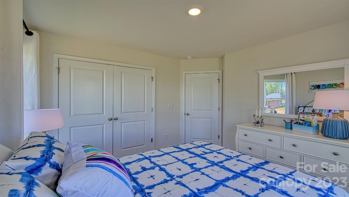 215 Creekview Road Hendersonville, NC 28792 - Photo 23 of 41 Gallery Image 23