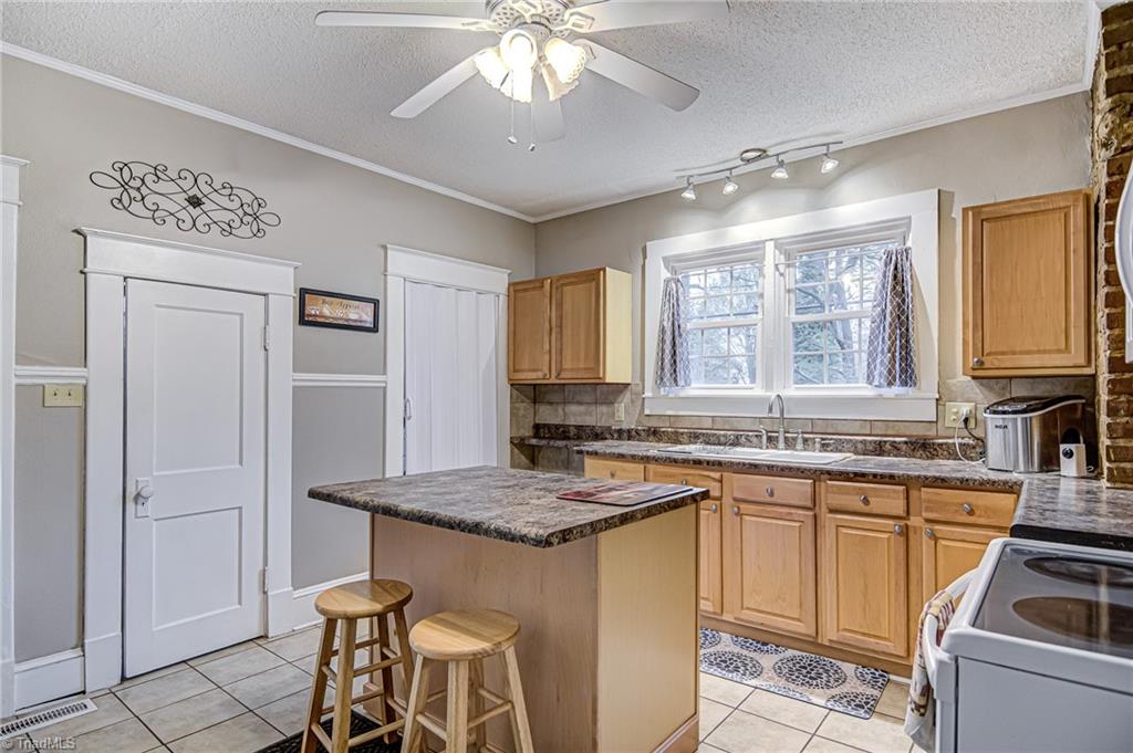 1455 North Hamilton Street High Point, NC 27262 - Photo 8 of 24 Gallery Image 8