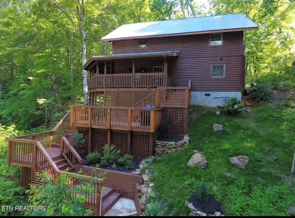 $599,000 | 210 South Smoky Mountain Way, Sevierville, TN 37876