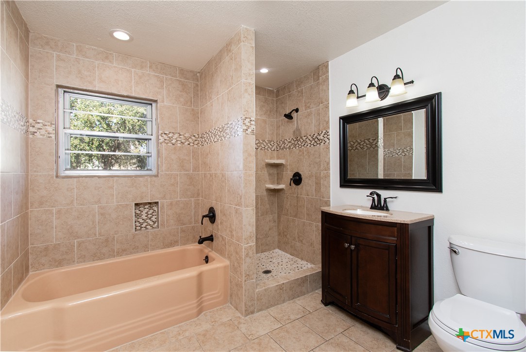 606 East 6th Street Cameron, TX 76520 - Photo 19 of 21