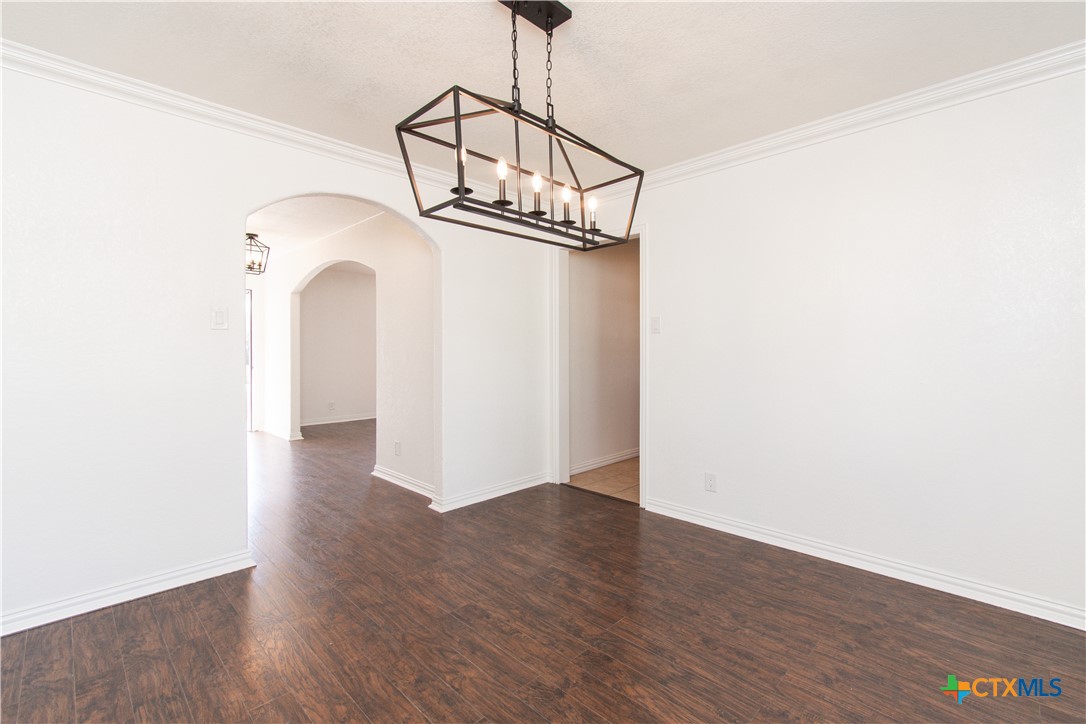 606 East 6th Street Cameron, TX 76520 - Photo 5 of 21