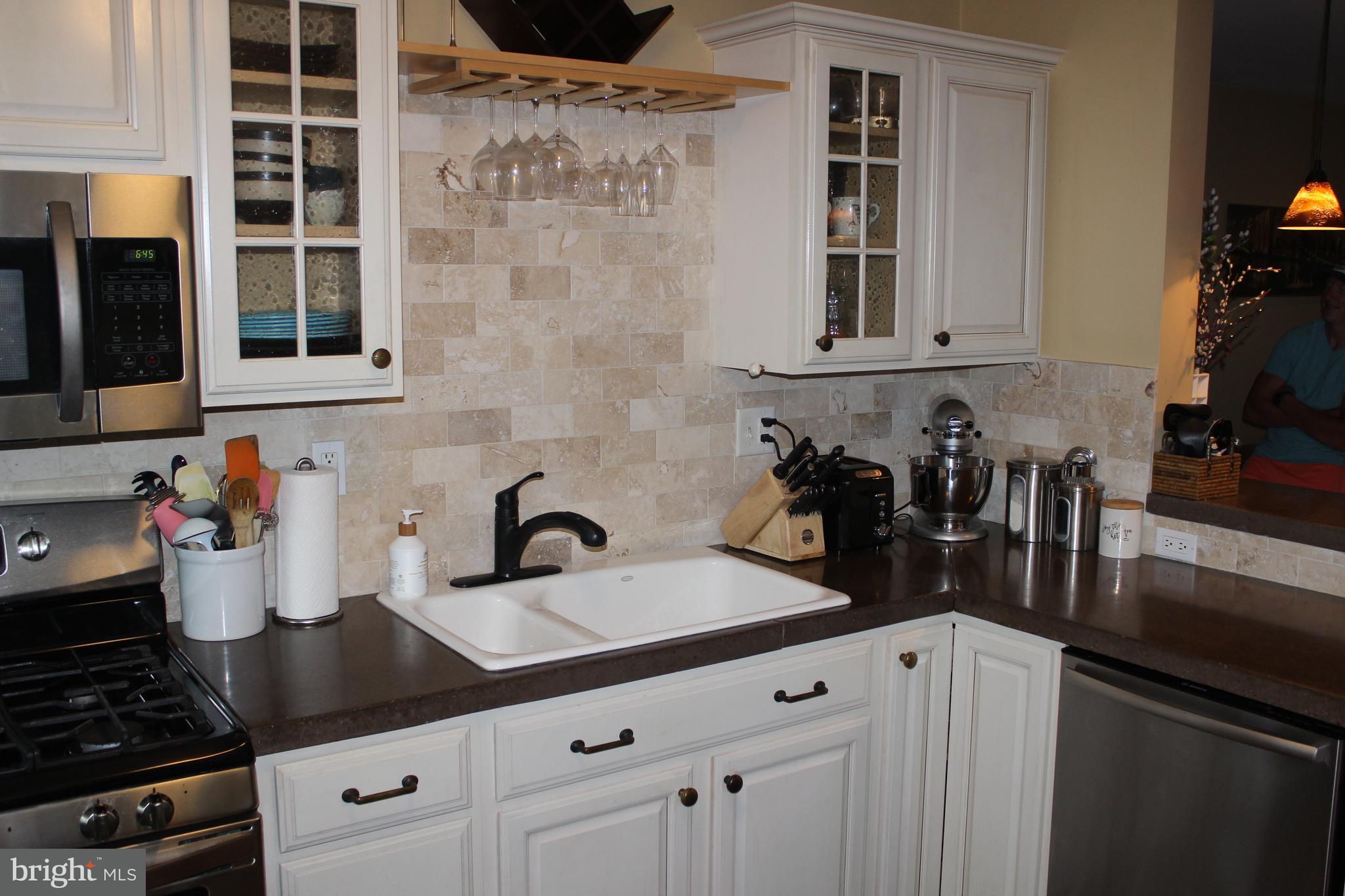 1342 Lacrosse Avenue Reading, PA 19607 - Photo 13 of 28 Kitchen