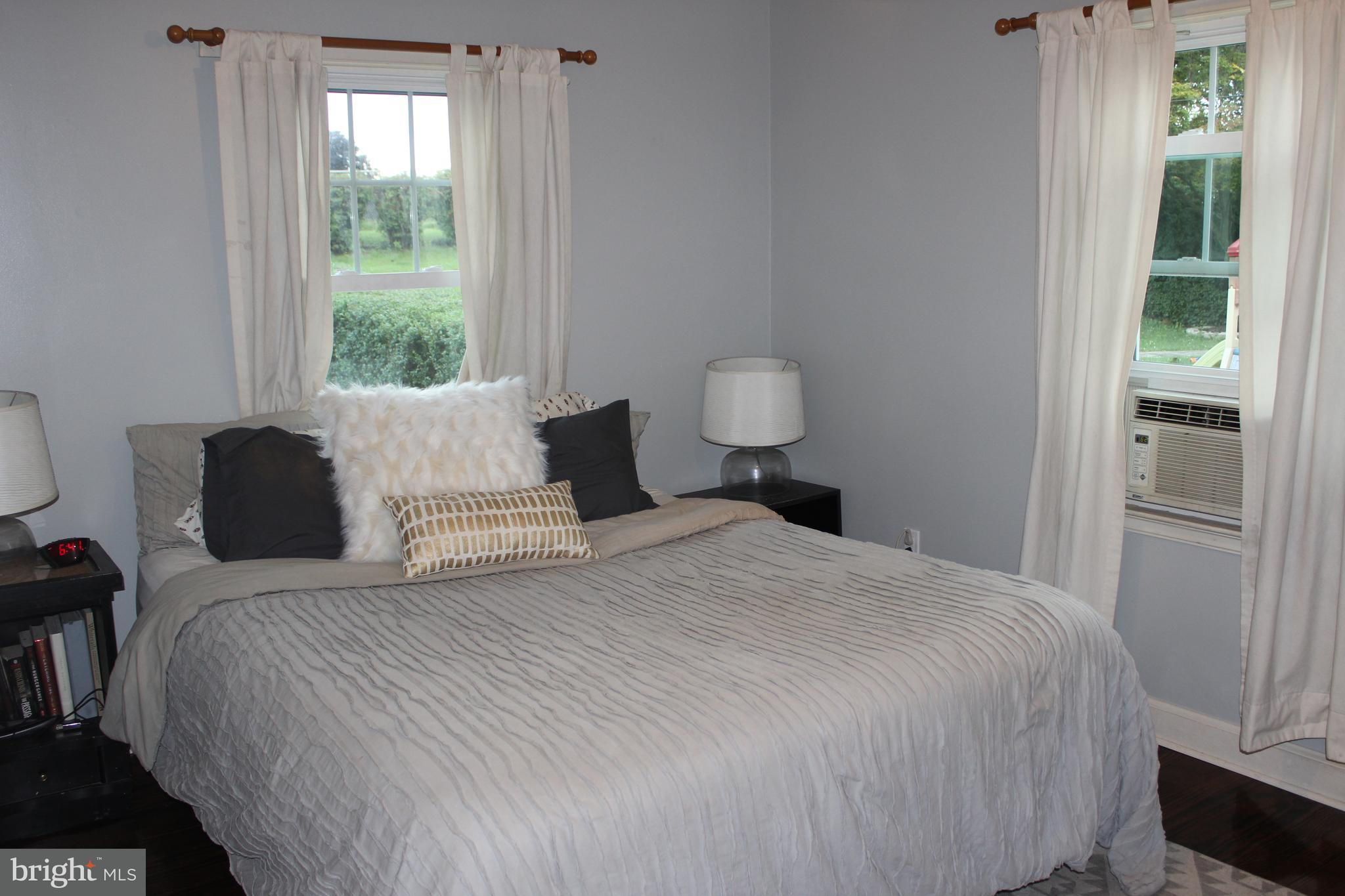 1342 Lacrosse Avenue Reading, PA 19607 - Photo 18 of 28 Bedroom 1