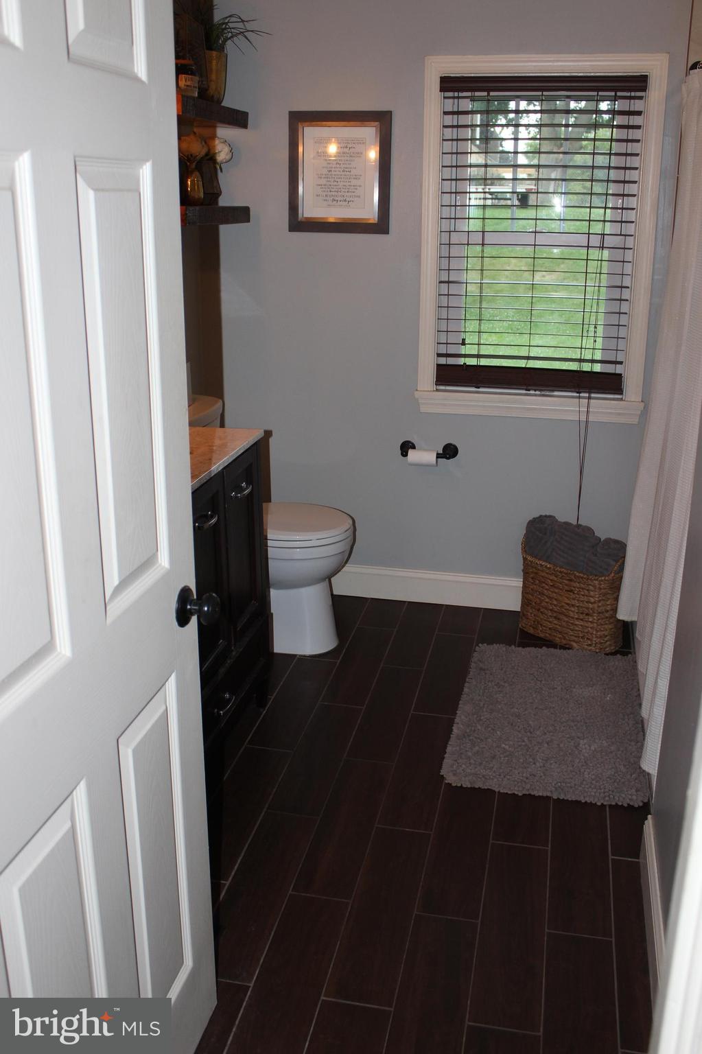 1342 Lacrosse Avenue Reading, PA 19607 - Photo 21 of 28 Main Bathroom