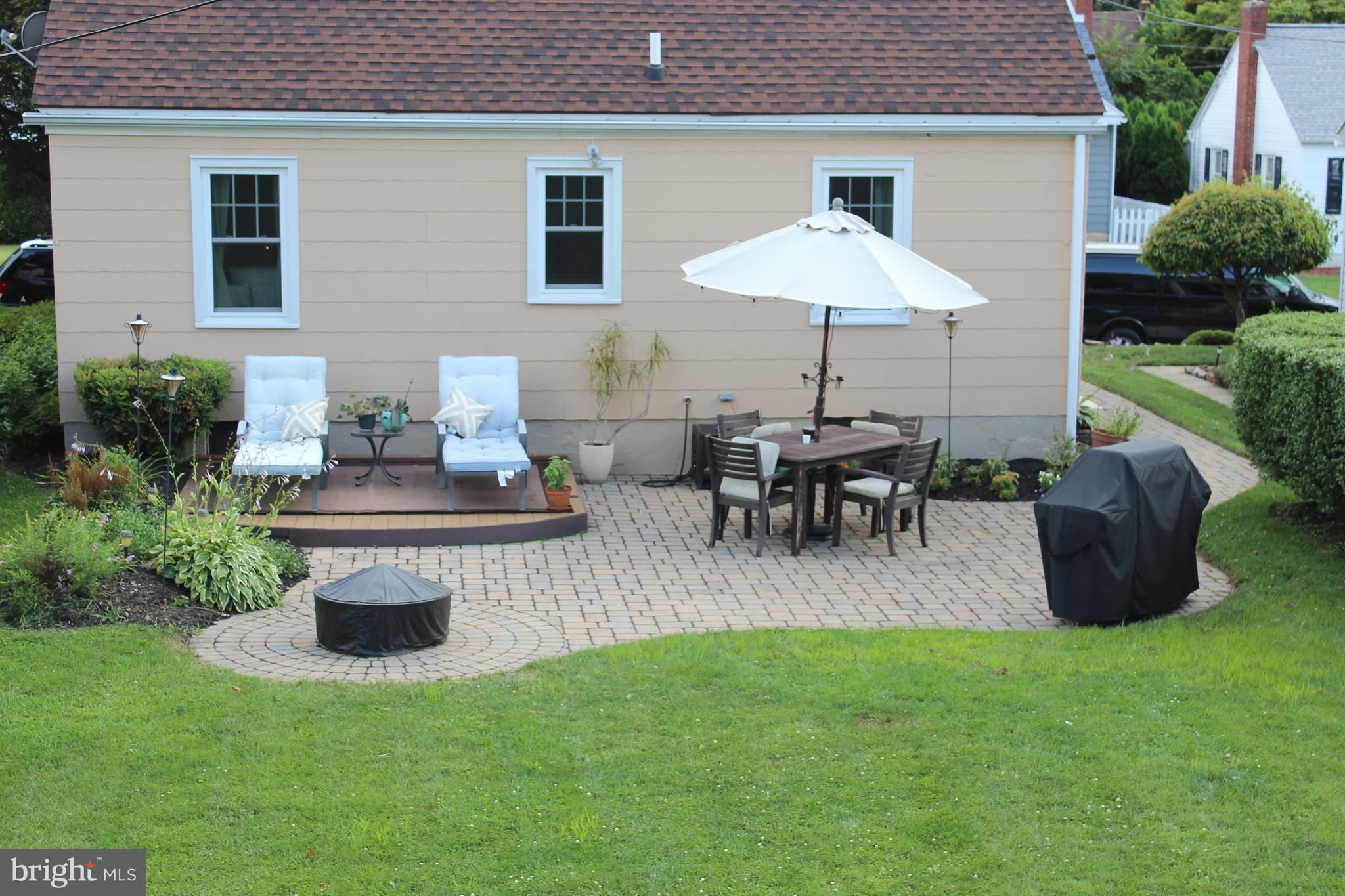 1342 Lacrosse Avenue Reading, PA 19607 - Photo 7 of 28 Rear Patio