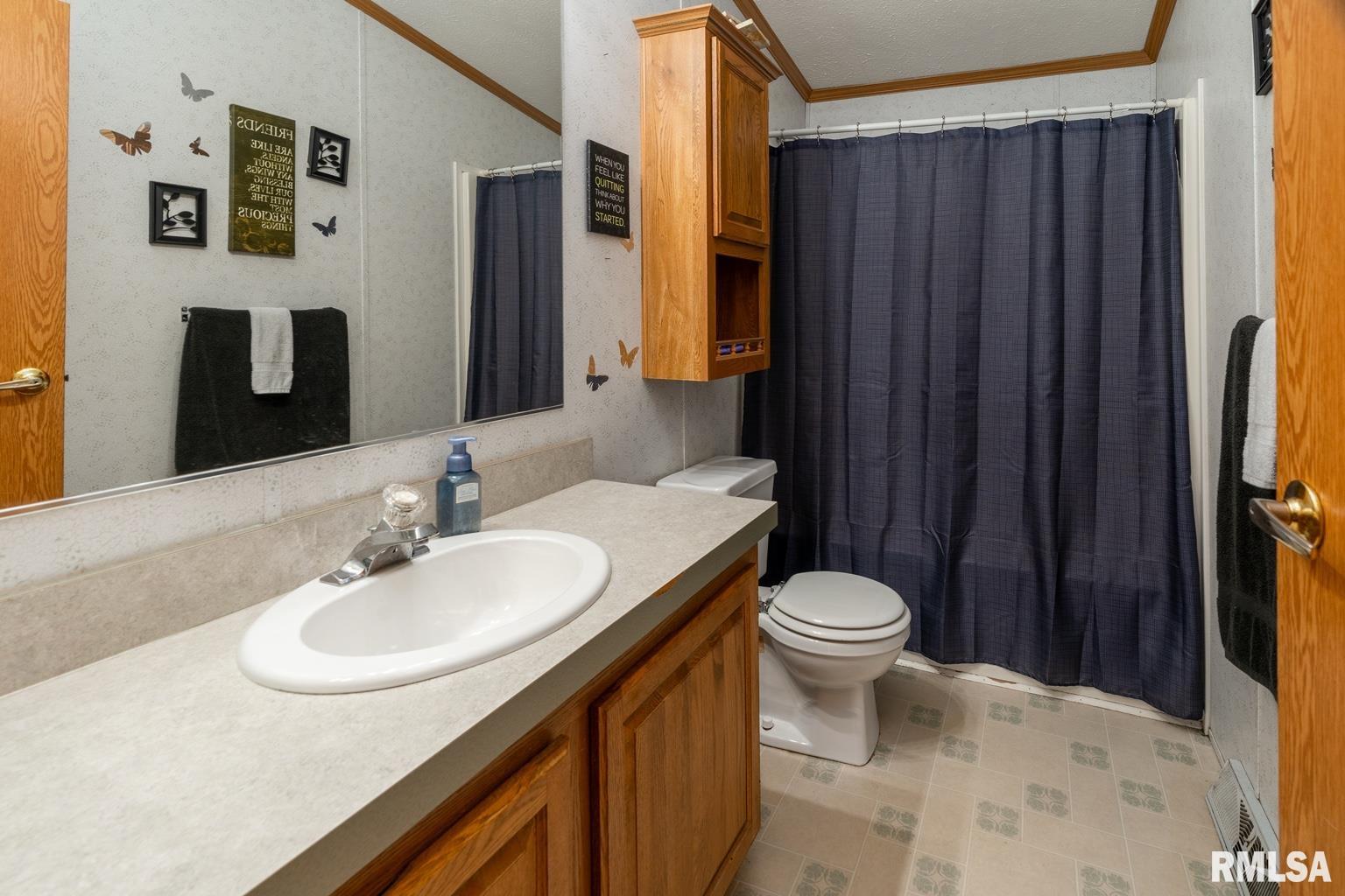 18879 Streetcar Road Pittsburg, IL 62974 - Photo 12 of 17 Gallery Image 12
