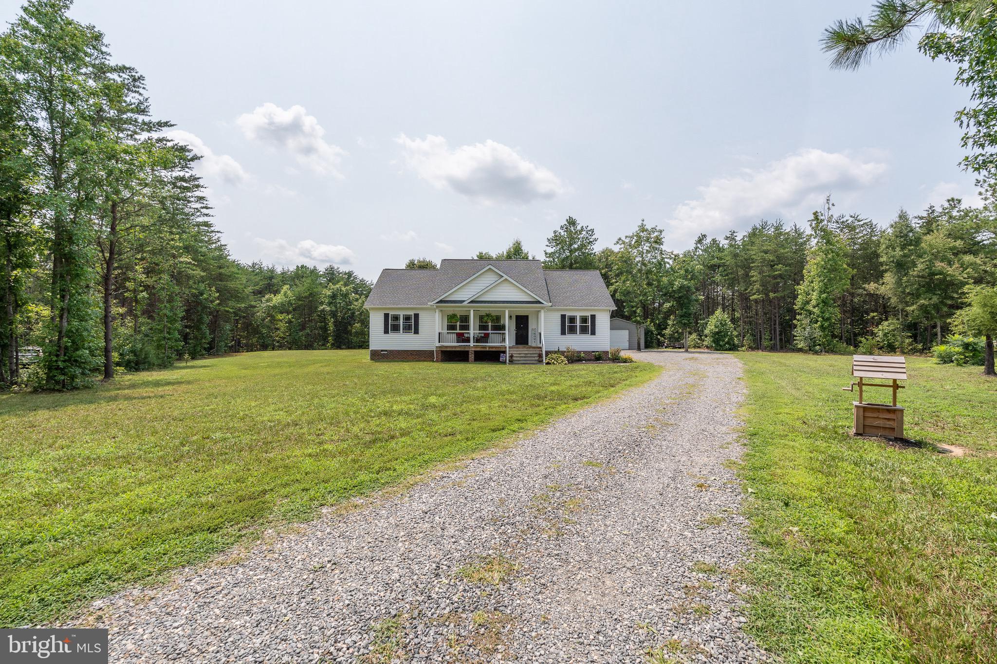93 Eastham Road Bumpass, VA 23024 - Photo 2 of 41