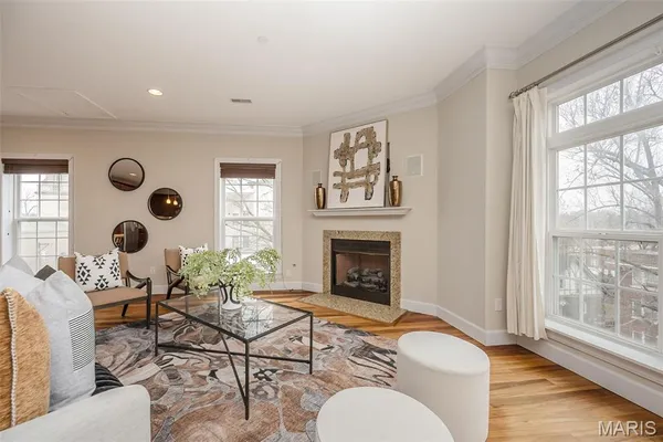 $349,000 | 6404 Cates Avenue, Unit 4W, St. Louis, MO 63130