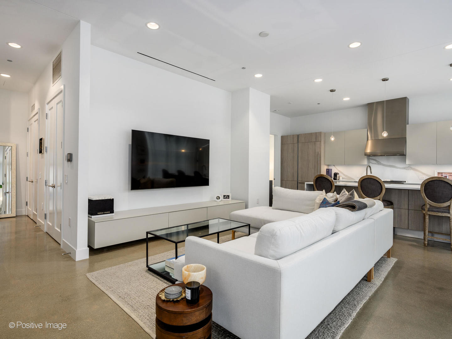 900 West Washington Boulevard, Unit 304 Chicago, IL 60607 - Photo 3 of 14