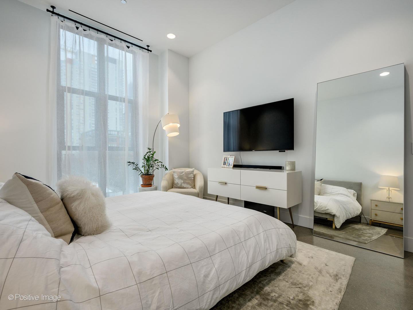 900 West Washington Boulevard, Unit 304 Chicago, IL 60607 - Photo 10 of 14