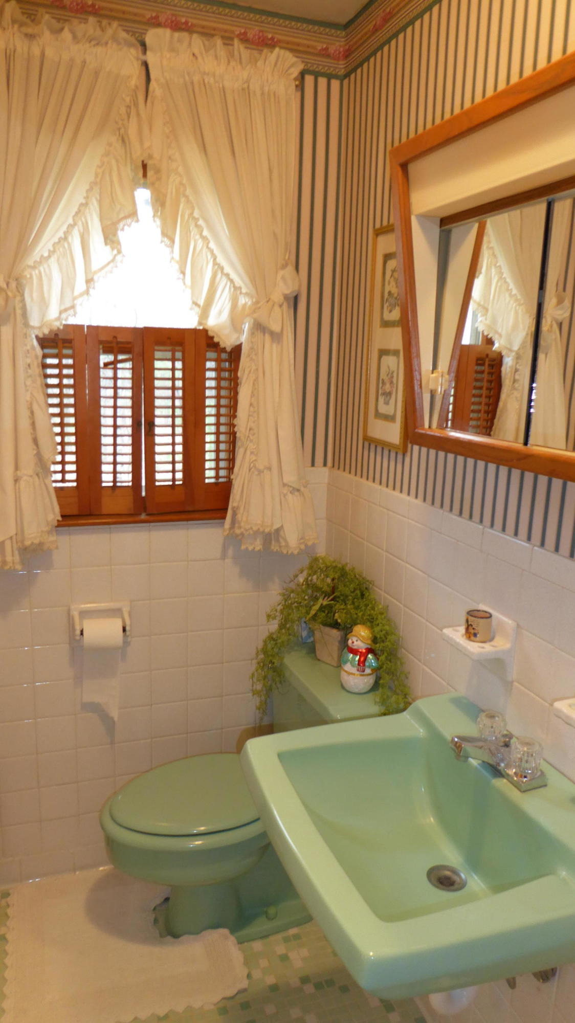 3945 Pleasant Hill Road Rocky Mount, VA 24151 - Photo 28 of 50 28 Master Bath (3)