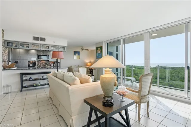 $5,000 | 6101 Pelican Bay Boulevard, Unit 805, Naples, FL 34108