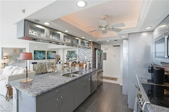 $5,000 | 6101 Pelican Bay Boulevard, Unit 805, Naples, FL 34108