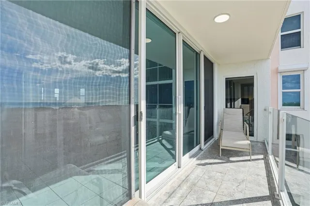 $5,000 | 6101 Pelican Bay Boulevard, Unit 805, Naples, FL 34108