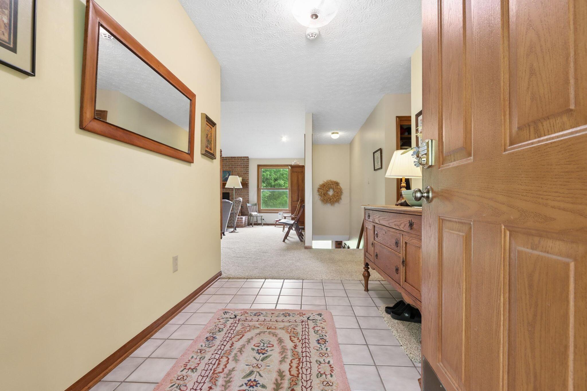 1525 Cole Road Columbus, OH 43228 - Photo 3 of 92