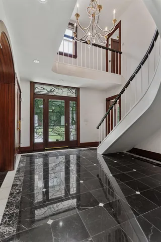 $2,725,000 | 17 Pond Path, North Hampton, NH 03862