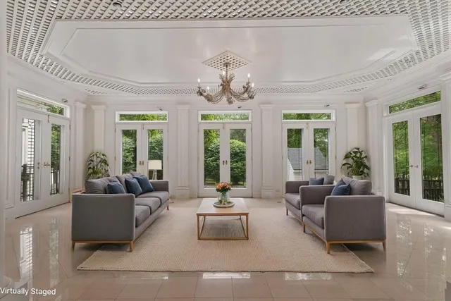 $2,725,000 | 17 Pond Path, North Hampton, NH 03862