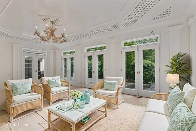 $2,725,000 | 17 Pond Path, North Hampton, NH 03862