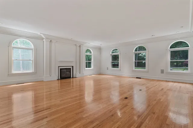 $2,725,000 | 17 Pond Path, North Hampton, NH 03862