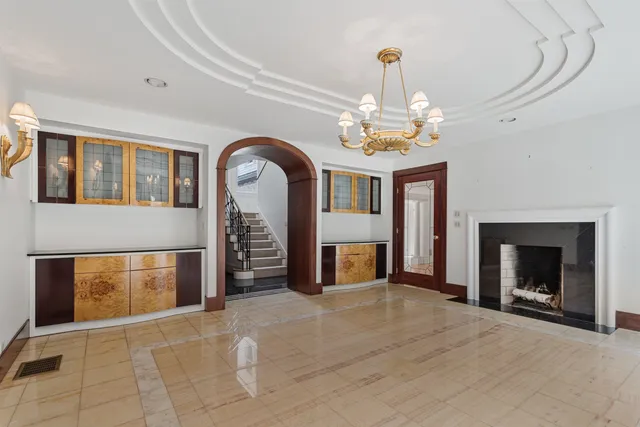 $2,725,000 | 17 Pond Path, North Hampton, NH 03862