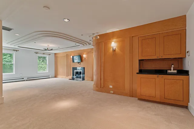 $2,725,000 | 17 Pond Path, North Hampton, NH 03862