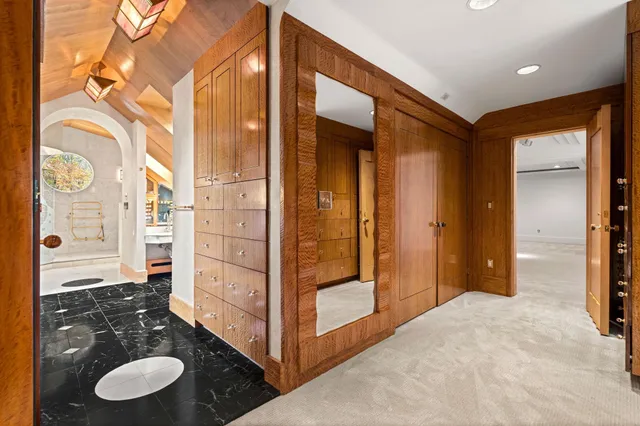 $2,725,000 | 17 Pond Path, North Hampton, NH 03862