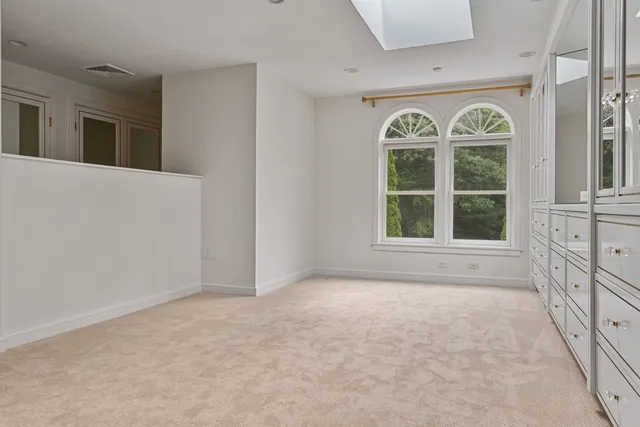 $2,725,000 | 17 Pond Path, North Hampton, NH 03862