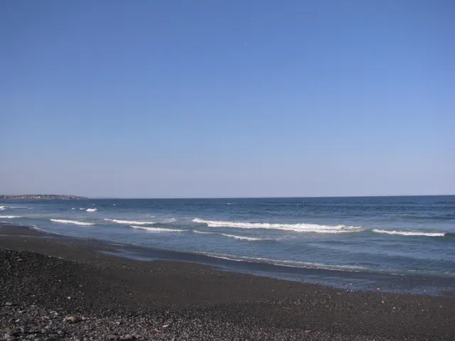 $2,725,000 | 17 Pond Path, North Hampton, NH 03862