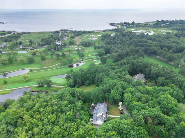 $2,725,000 | 17 Pond Path, North Hampton, NH 03862